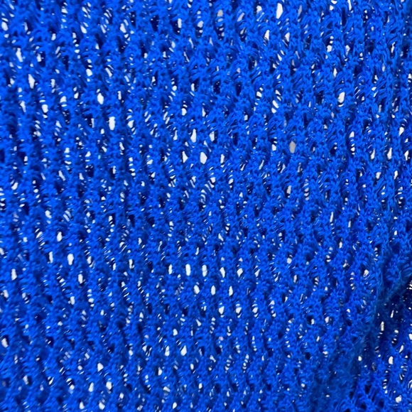 Crochet Cold shoulder top - Picture 5 of 5